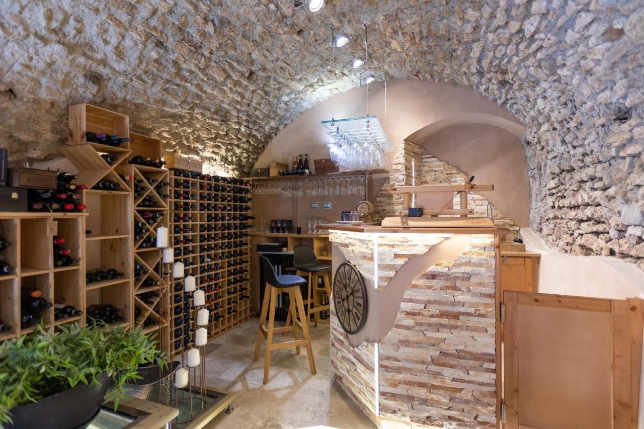 Casa Orsini, B&B And Winery 蒙泰罗通多 外观 照片