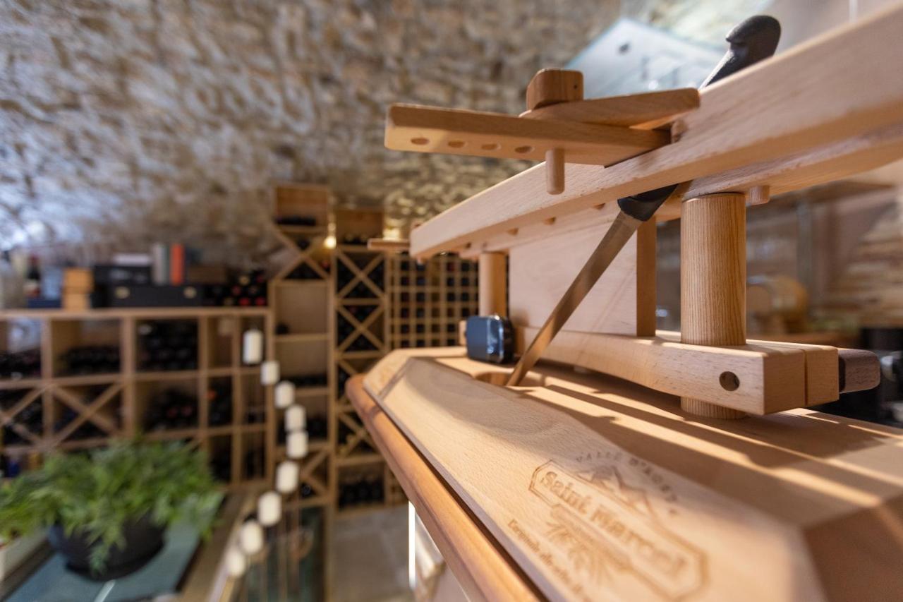 Casa Orsini, B&B And Winery 蒙泰罗通多 外观 照片