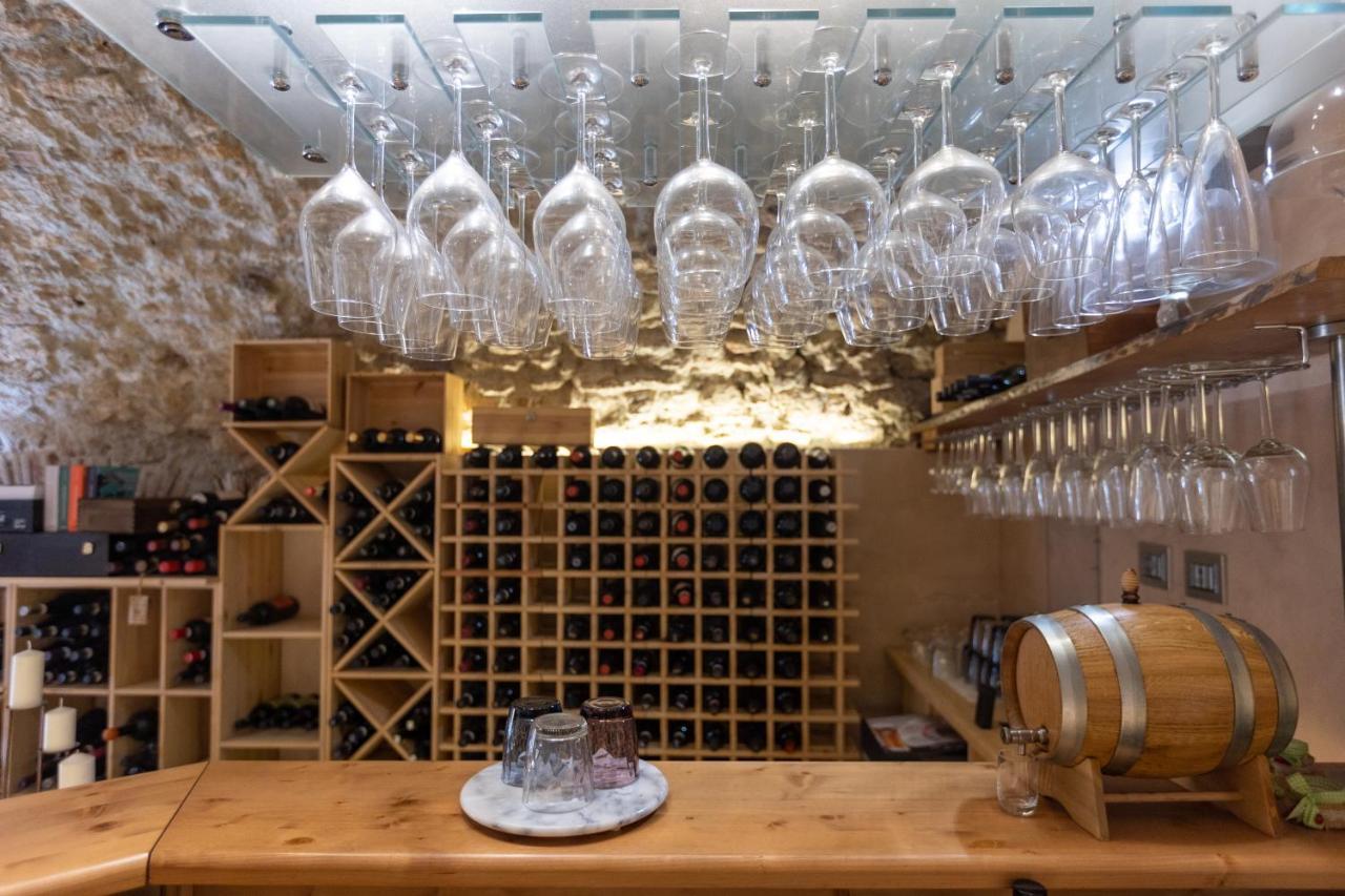 Casa Orsini, B&B And Winery 蒙泰罗通多 外观 照片
